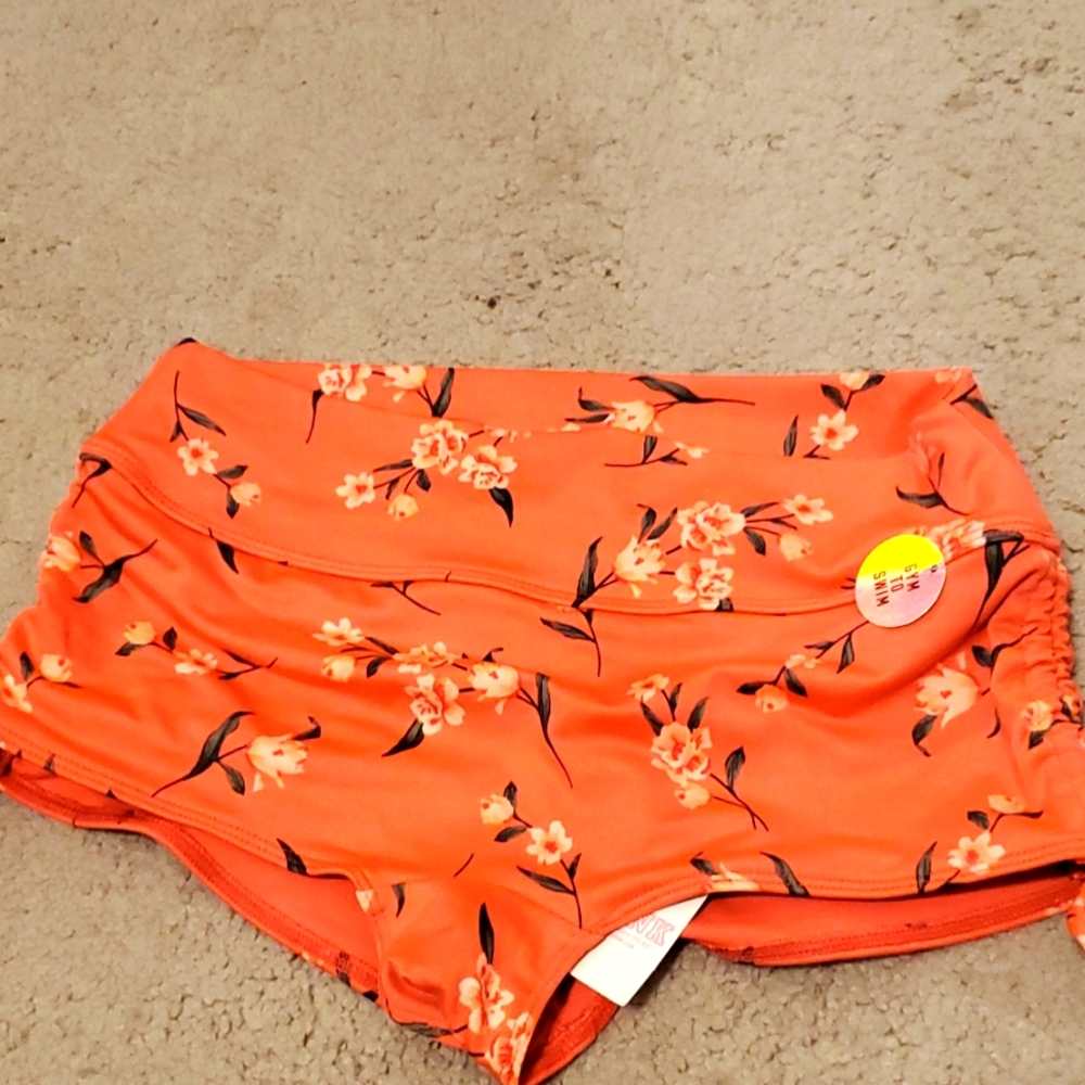 Pink sport gym to swim short